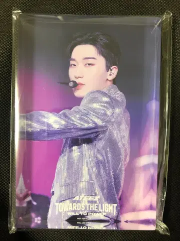ATEEZ TOWARDS THE LIGHT 아크릴 블록 산