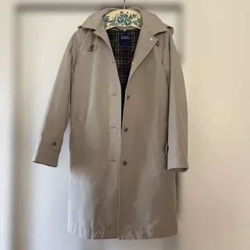 HUMAN WOMAN 베이지 코트