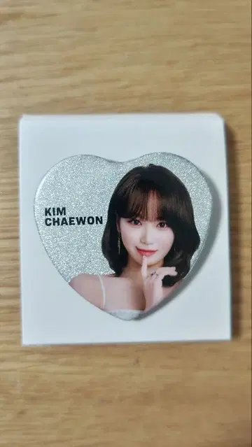 LE SSERAFIM 'EASY CRAZY HOT' ENCORE 캔뱃지