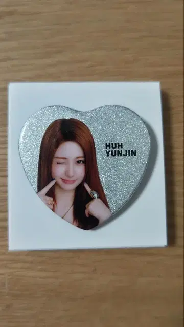 LE SSERAFIM 'EASY CRAZY HOT' ENCORE 캔뱃지