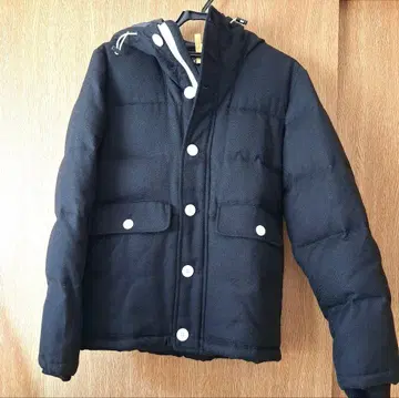 빔즈 버튼 후드 다운 자켓