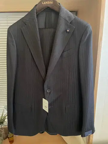 [ 새상품 택 포함 ] LARDINI 다크 그레이 수트 48