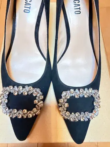 STACCATO*비쥬 포함 펌프스*24.5cm *쥬얼 버클 펌프스