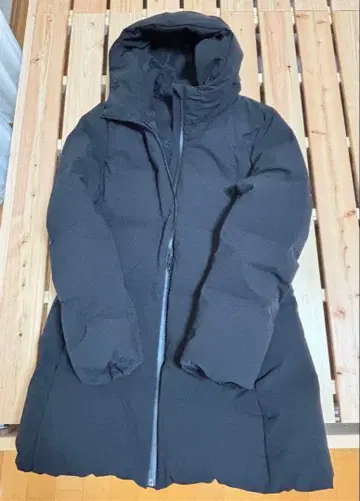 스트레치 심리스 다운 숏코트