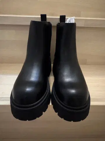 미사용 새상품 LEPSIM 사이드 고어 부츠 블랙 L