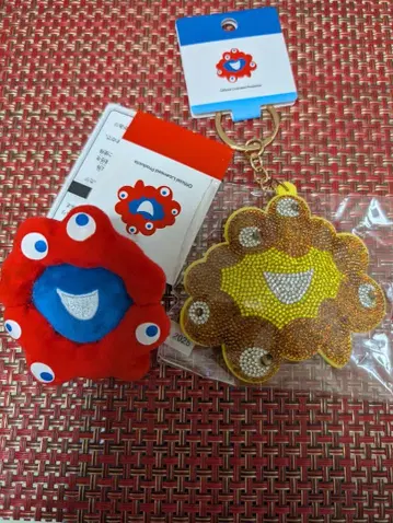 미야쿠미야쿠 새상품 쁘띠 마스코트 키체인과 큐빅 키링