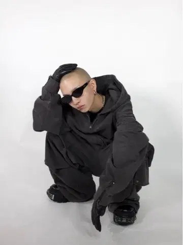 [ CHIKASHITSU PLUS HIGH ] 셋업 맨투맨