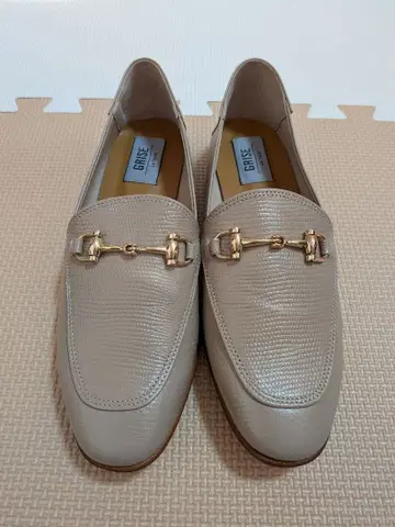 미사용 새상품 르탈론 GRISE 가죽 비트 바부쉬 23.5