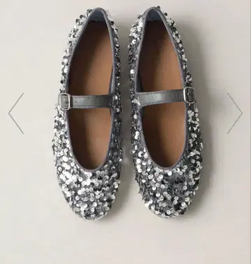 새상품 22.5 ODETTE E ODILE 멜리제인 소프트 플랫