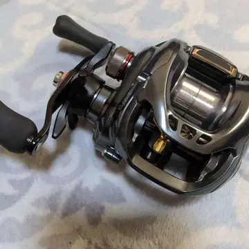 다이와 타툴라 SV TW 7.3 오른쪽 감기 1