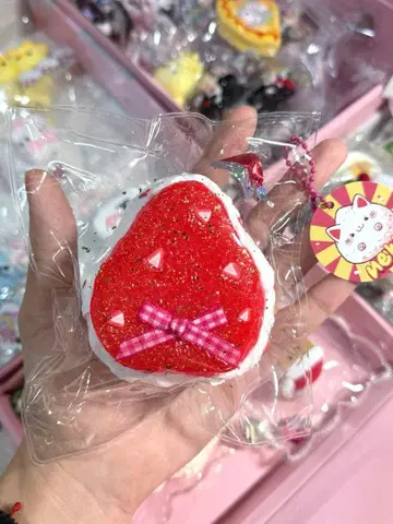 크리스마스 한정판 딸기 크림 케이크 스퀴즈