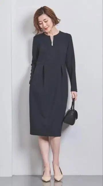 유나이티드 애로우즈 펄 모티브 원피스