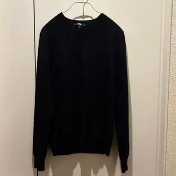 새상품급 UNIQLO 캐시미어 니트 블랙