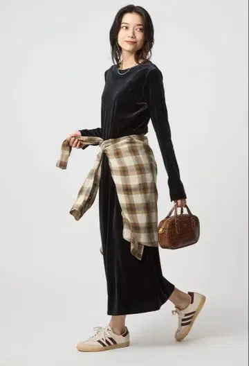 새상품 벨로아 원피스 블랙 유나이티드 애로우즈 그린 라벨 릴랙싱