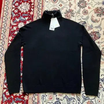 미사용 새상품 유니클로 3D 캐시미어 터틀넥 스웨터 S