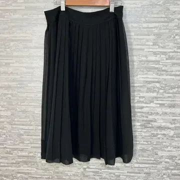 젤라르다렐 플리츠 종아리 기장 블랙 스커트