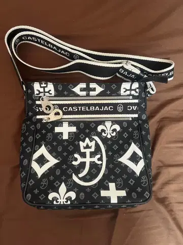 [ 새상품급 ] 까스텔바작 숄더백