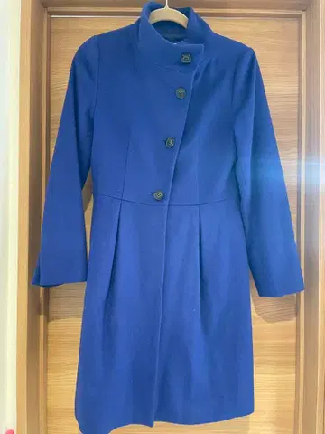 Viaggio blu 로얄 블루 코트