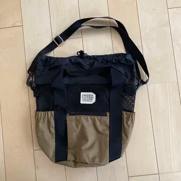 FRIEDRICH PACKERS 숄더백 블랙/카키