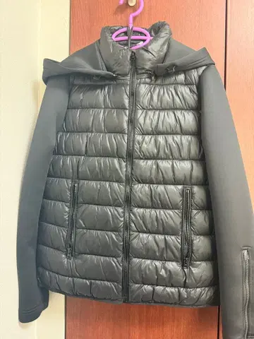 ZARA 경량 아우터 라이트 페이트 자켓 다운 자켓 블랙
