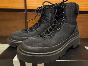 유니클로:C 레이스업 부츠