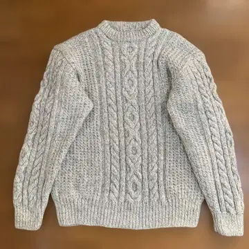 케이블 니트 울 스웨터
