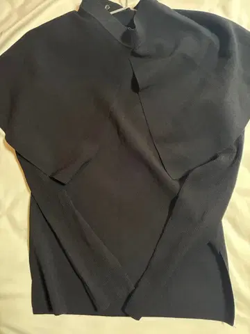 UN3D. (UN3D.) 케이프 니트