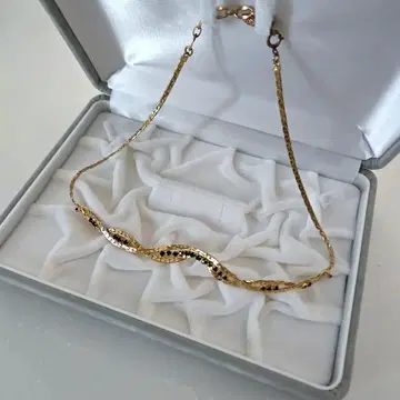 골드 목걸이 흑석