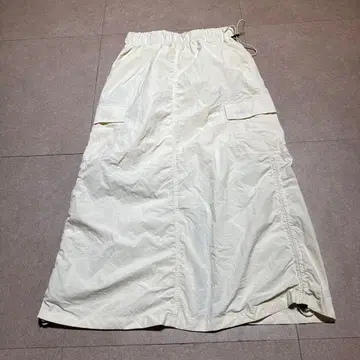 Wild things 롱 스커트 나일론 아이보리 여성용