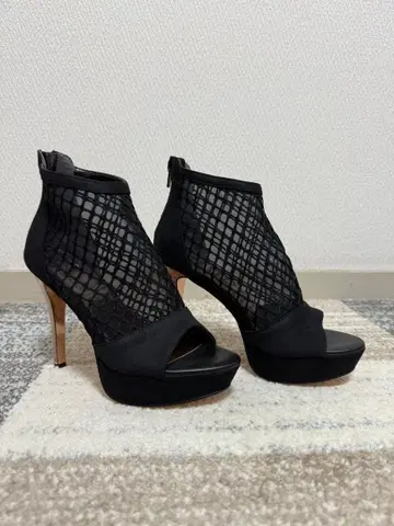 Rady 메쉬 오픈토 부티