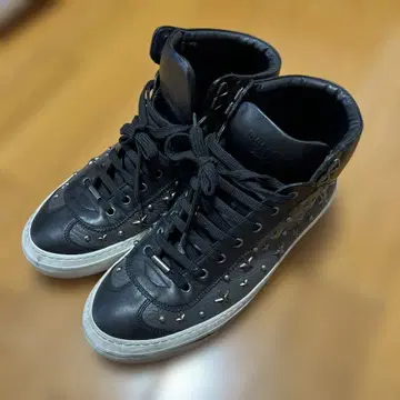 JIMMY CHOO 스터드 장식 블랙 하이컷 스니커즈