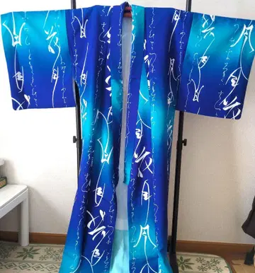 여성형 기모노 코몬 기모노 파랑과 스카이블루 그라데이션