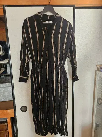 아즐 AZUL 스트라이프 디자인 원피스