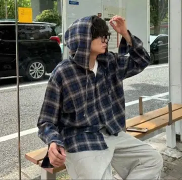 Chikashitsu+ 체크 후디드 셔츠 네이비