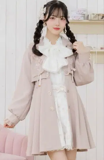 로지타 시어 프릴 트렌치코트 핑크