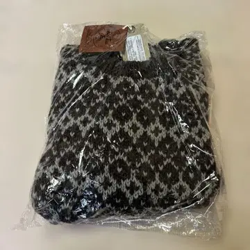 새상품 페어아일 패턴 니트 스웨터 L 세일