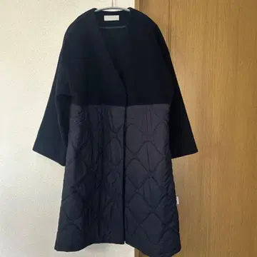 Audrey and John Wad 네이비 롱 코트