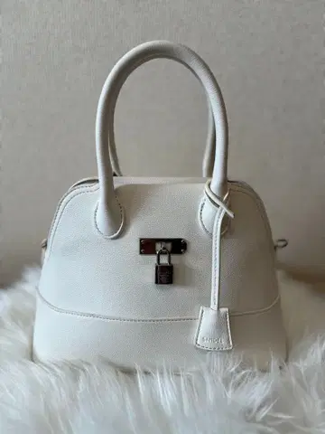 snidel 라운드 패드락 백 핸드백