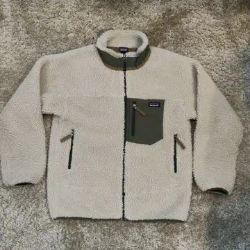 새상품급 patagonia 플리스 자켓 XL 크림색