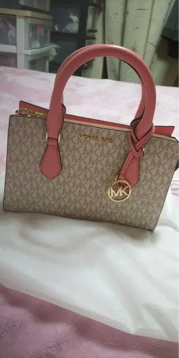 MICHAEL KORS 로고 미니 핸드백