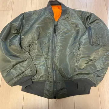 올리브 그린 MA-1 자켓