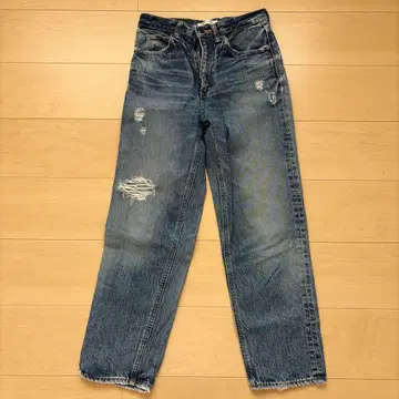 MOUSSY 데미지 가공 스트레이트 데님