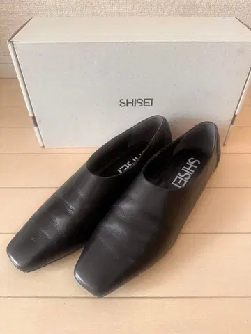 SHISEI 24.5cm 블랙 가죽 로퍼