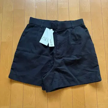 ZARA 블랙 숏팬츠