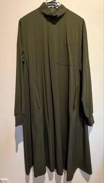 롱 원피스 A라인 하이넥 긴팔 카키 프리 사이즈