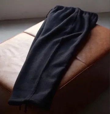 HERILL 헤릴 골든캐시 캐시미어 스웨트 팬츠 3