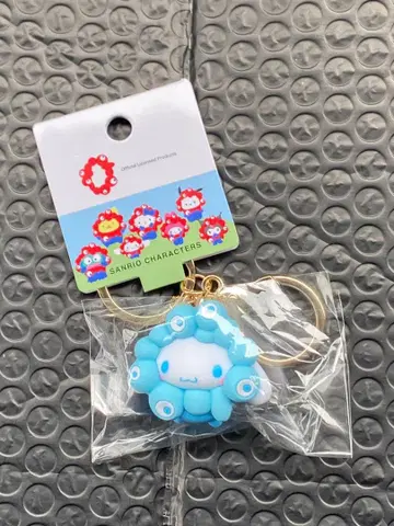 산리오 미야쿠미야쿠 콜라보 키링 시나몬 롤