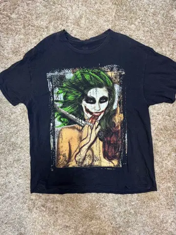 할리 퀸 그래픽 T셔츠 블랙