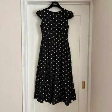 벌스데이 바쉬 린넨 도트 원피스 S