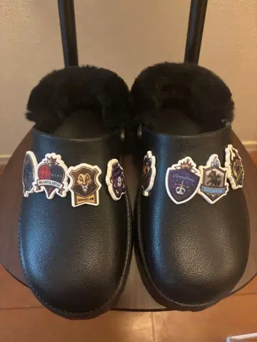 트위스테 샌들 아베일